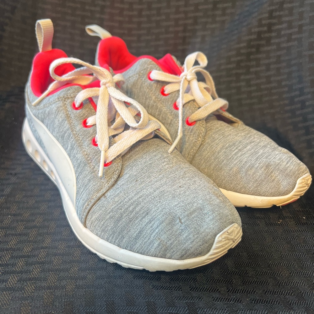 Puma Women's Gray and Pink Sneakers
